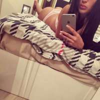 Silifke Escort Bayan: İpeksi Saçlı Güzel